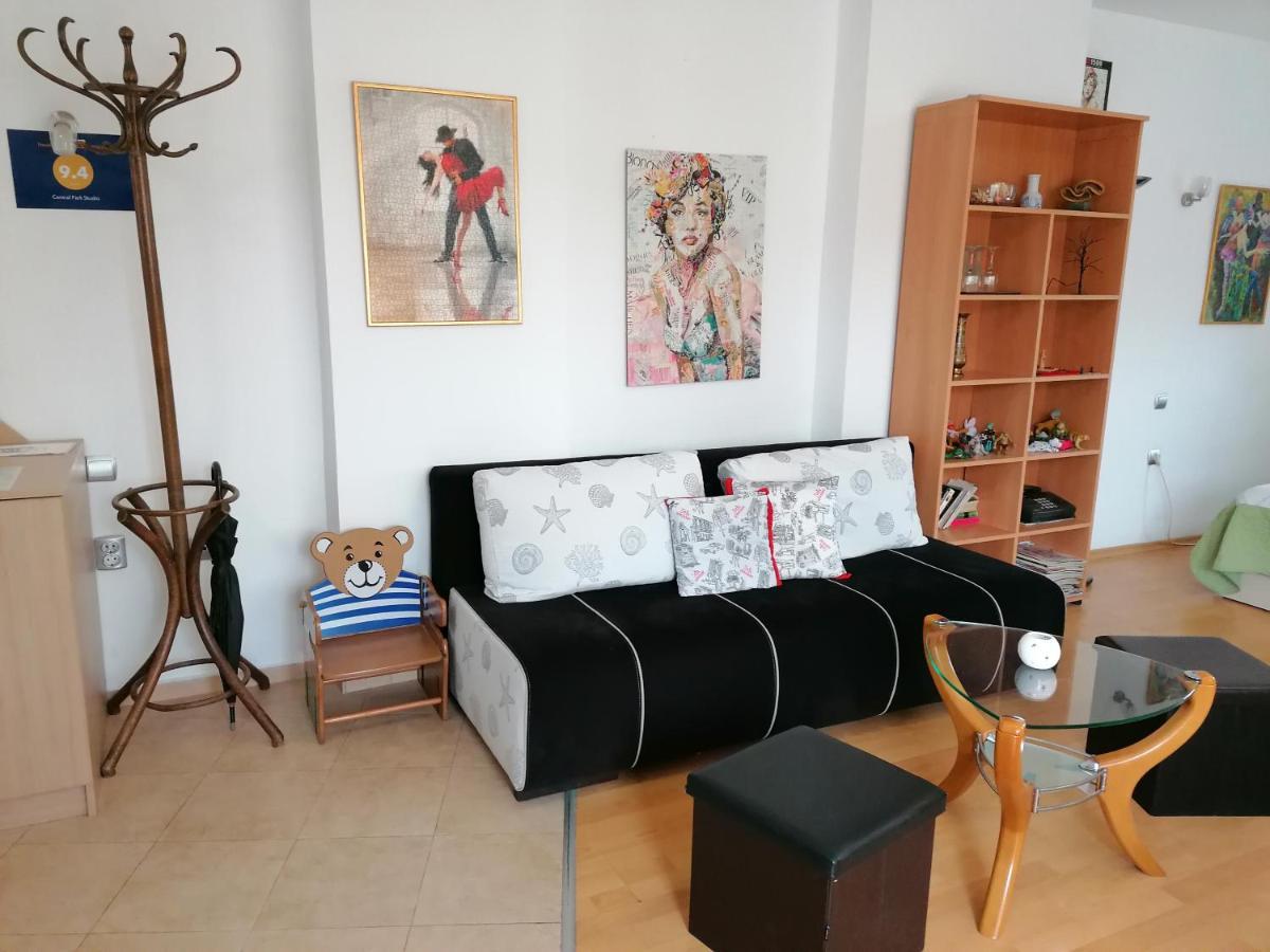 Central Park Studio Plovdiv Luaran gambar